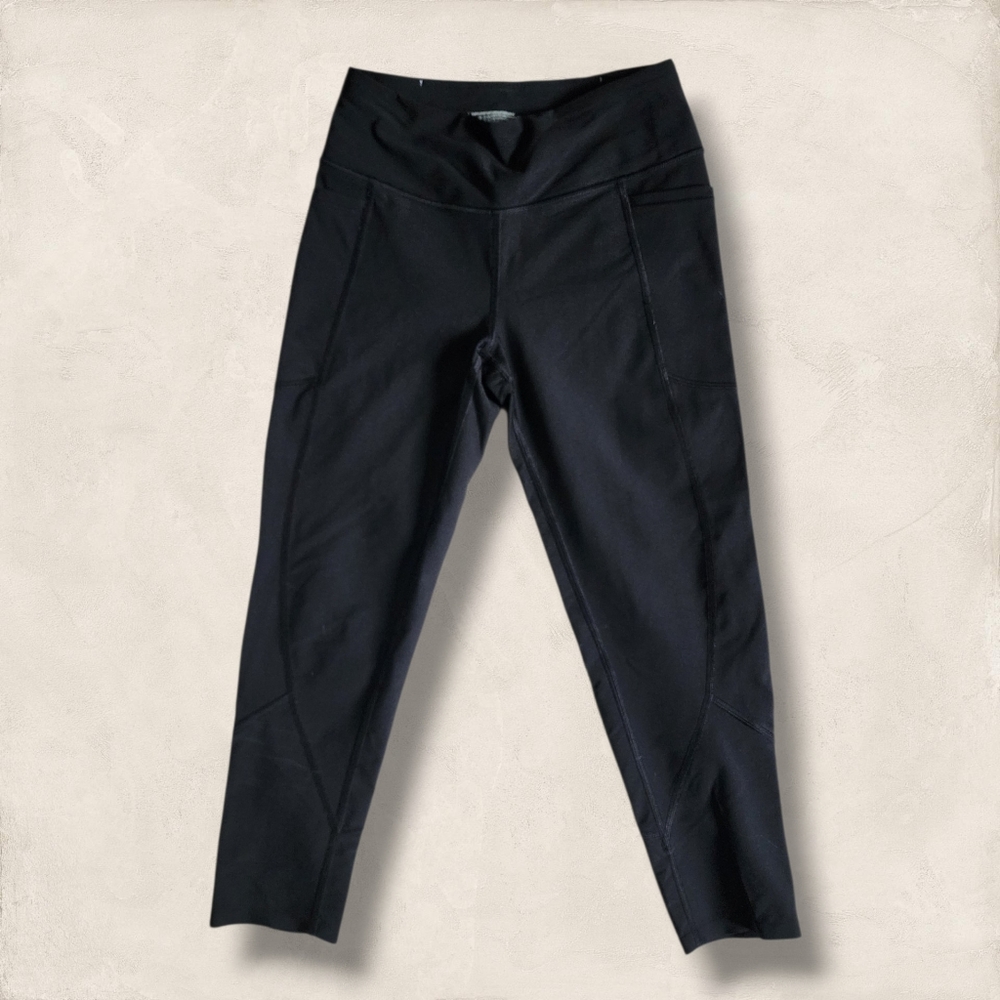 Victoria's Secret Sport Black Capri Total Knockout Leggings Yoga Pants